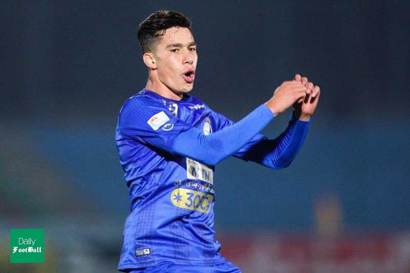 مهاجم جوان استقلال به ذوب آهن پیوست