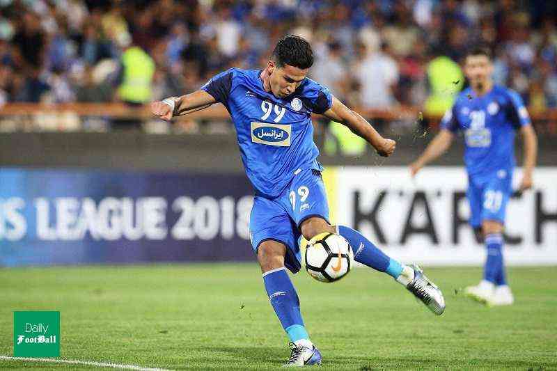 مهاجم استقلال کلافه شد!