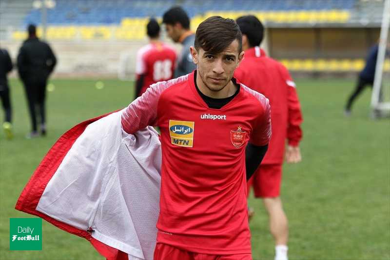 فرشاد احمدزاده سرخپوش ماند