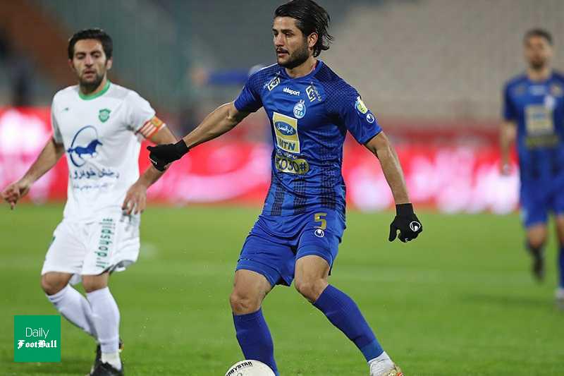 عارف غلامی مصدوم شد