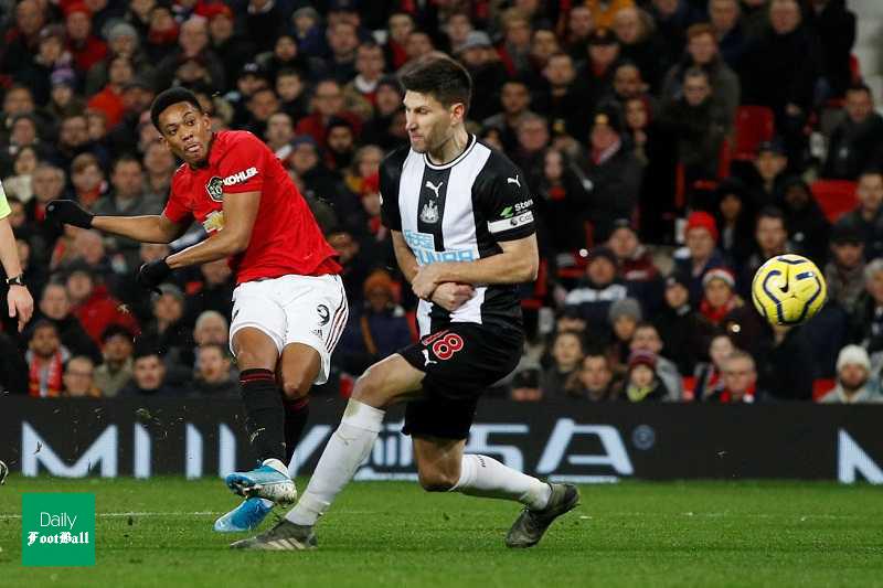 نتیجه بازی منچستریونایتد و نیوکاسل/ پیروزی خانگی شیاطین سرخ