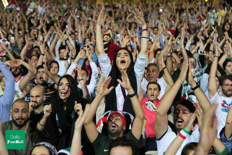 حضور زنان در ورزشگاه های ایران آزاد شد؟