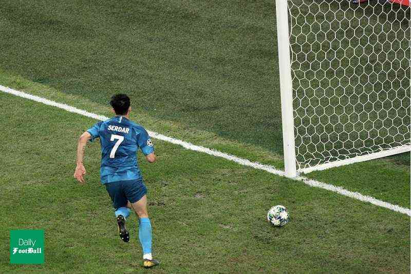 درخشش سردار آزمون در بازی زنیت و بنفیکا