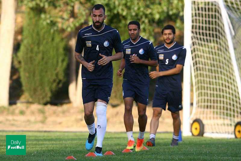 زمان بازگشت روزبه چشمی به تمرین استقلال