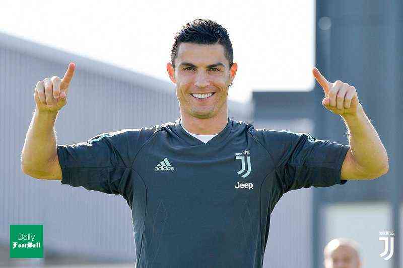 درآمد رونالدو از اینستاگرام چقدر است؟