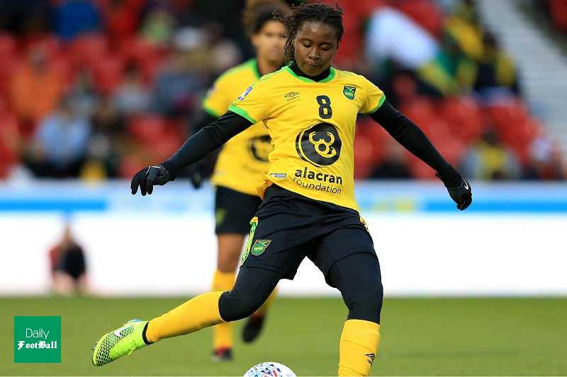 قتل ملی پوش فوتبال زنان با ضربات چاقو