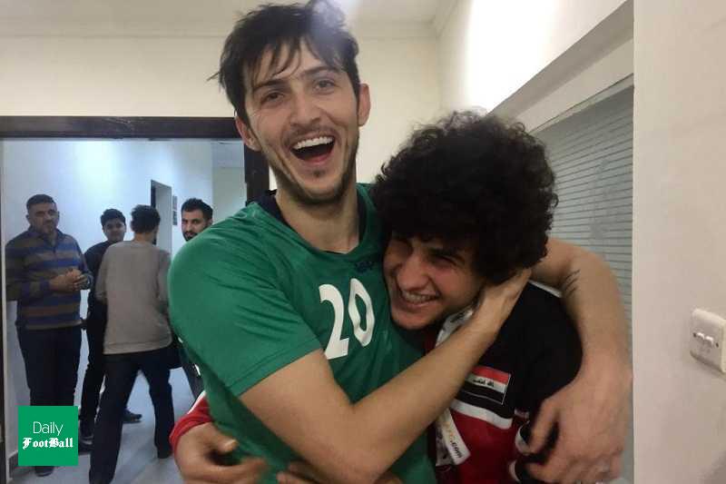 عکس/ بازیکن تیم ملی عراق در آغوش سردار آزمون