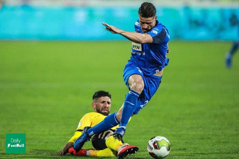 توضیحات وریا غفوری در مورد پست جنجالی: به ترک زبانها احترام می گذارم