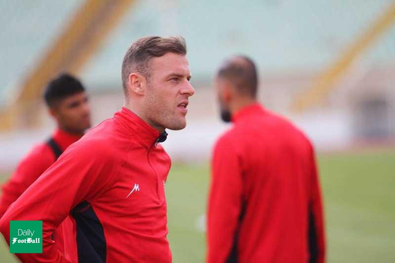 آنتونی استوکس به تراکتور بازگشت؟