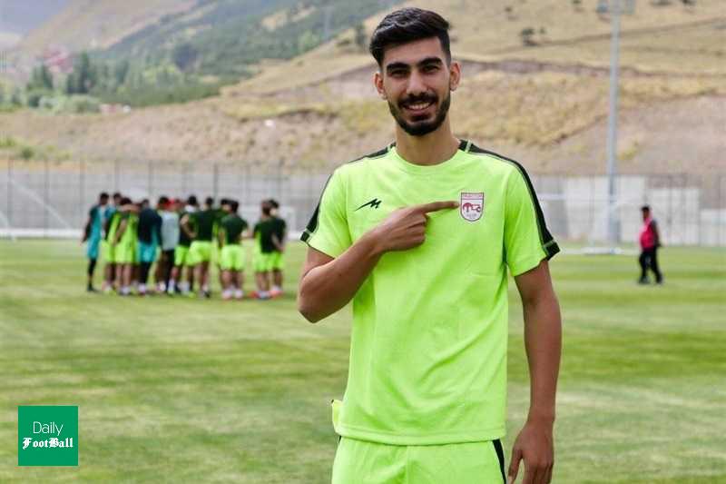 رضا شکاری از تراکتور جدا شد؟