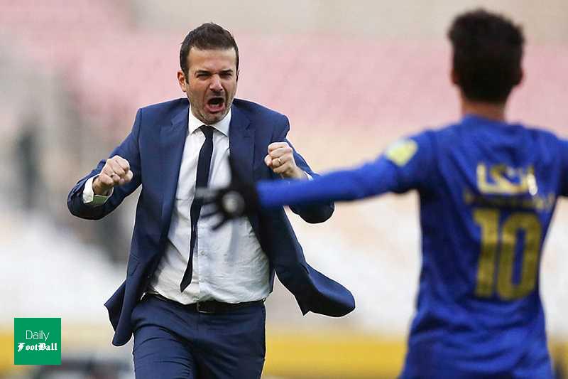 کولاک استراماچونی با ربات های گلزنش در استقلال!