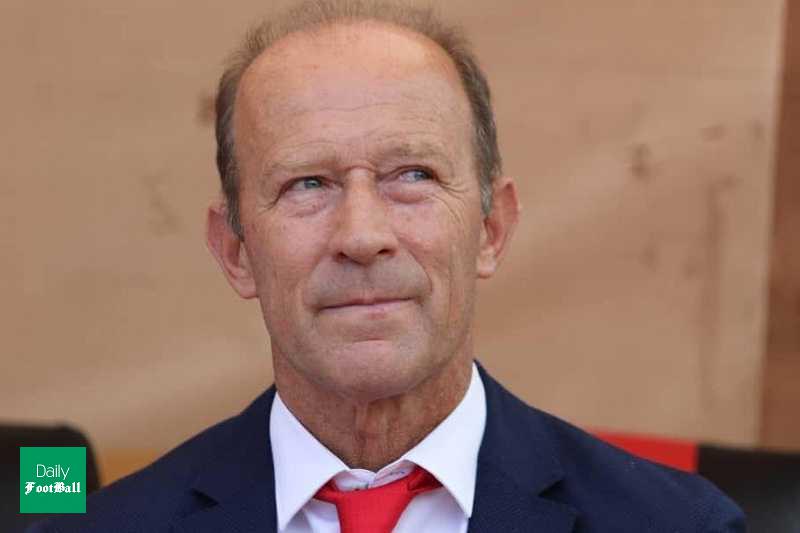 طعنه کالدرون به فسخ قرارداد استراماچونی با استقلال