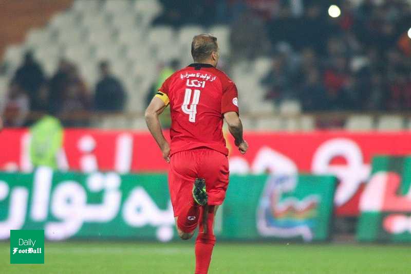 تکیه یحیی بر ستون پرسپولیس