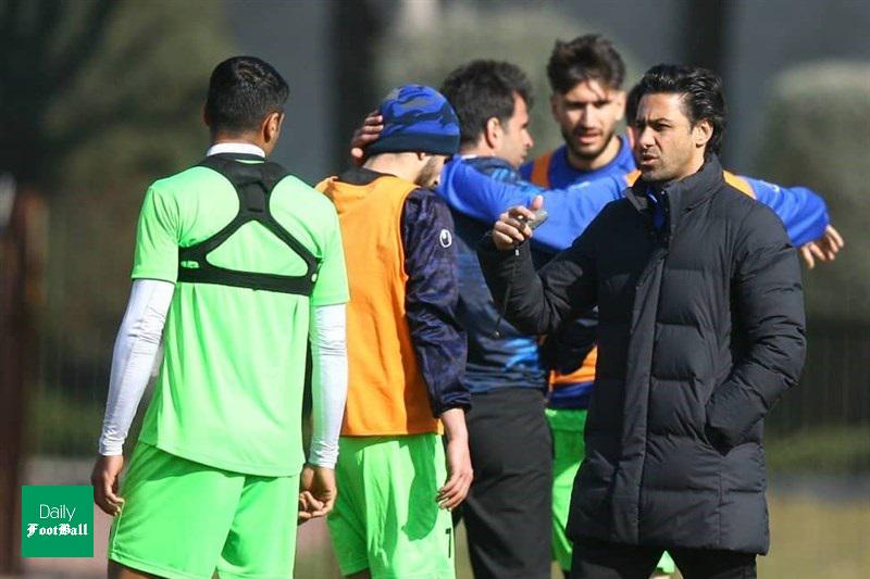 مدافع جنجالی استقلال جواب فرهاد مجیدی را داد