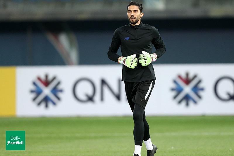 حمله تند هواداران پرسپولیس به حسین حسینی