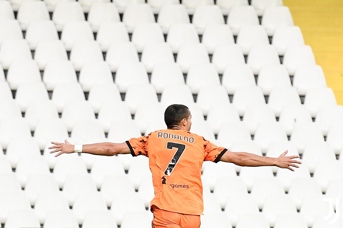 پخش زنده بازی یوونتوس و اسپتزیا امشب یکشنبه 11 آبان 99