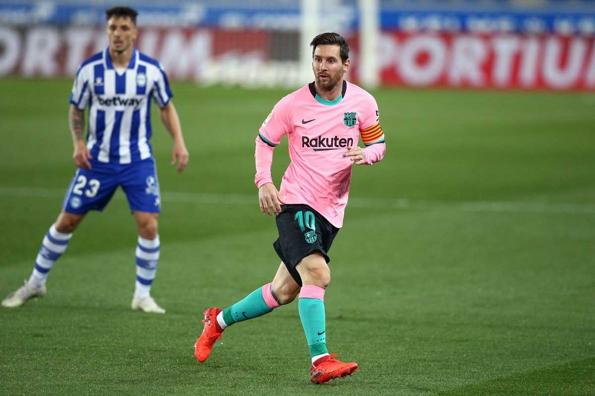 شوت عمد سمت داور مسی را محروم می کند؟