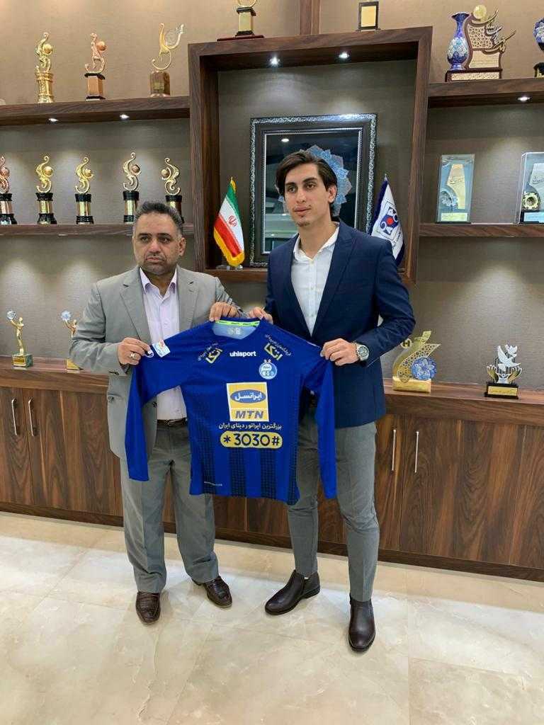 محمد نادری به استقلال پیوست