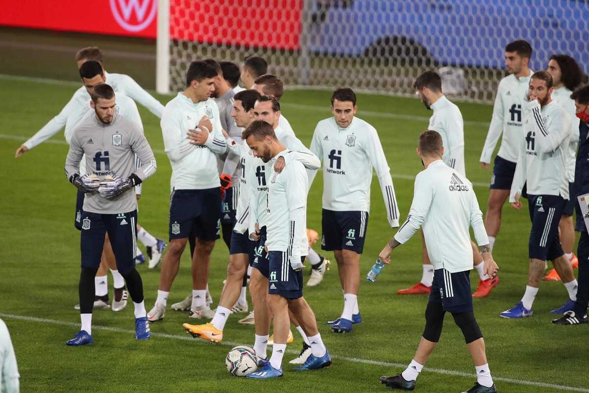 ترکیب اسپانیا مقابل سوئیس برای بازی امشب 24 آبان 99