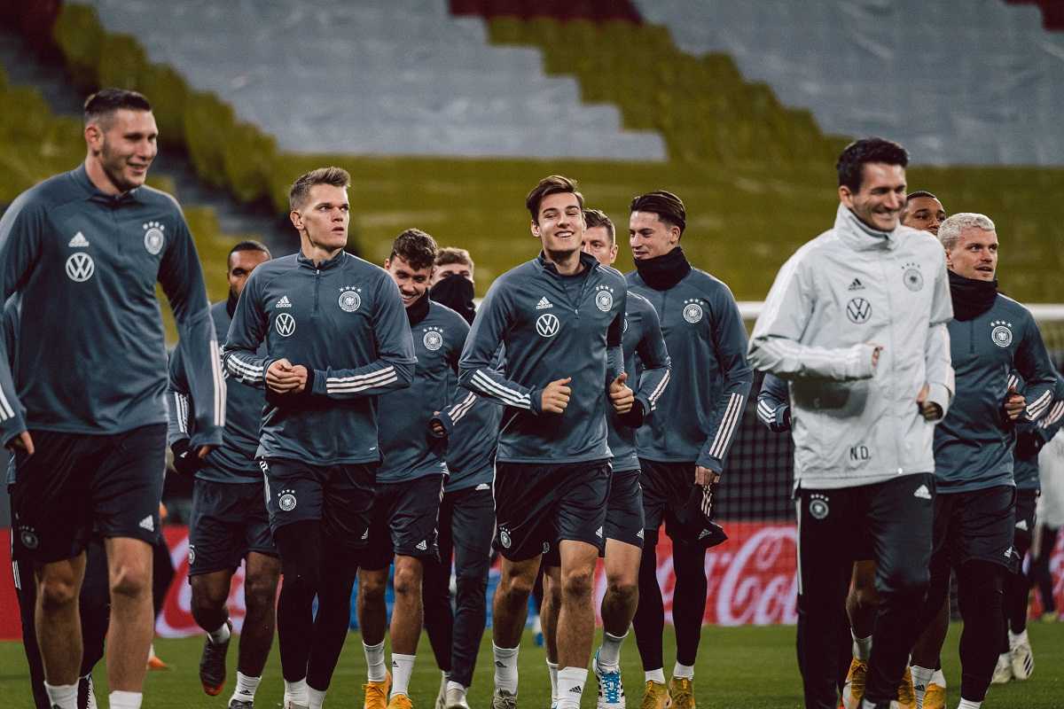 ترکیب آلمان مقابل اوکراین برای بازی امشب 24 آبان 99