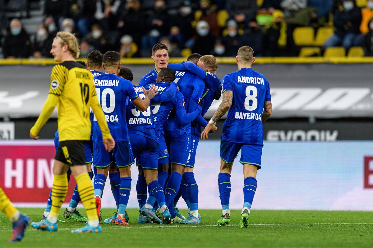 نتیجه بازی دورتموند و بایرلورکوزن| سردار آزمون تماشاگر آتش بازی لورکوزن در سیگنال ایدونا پارک