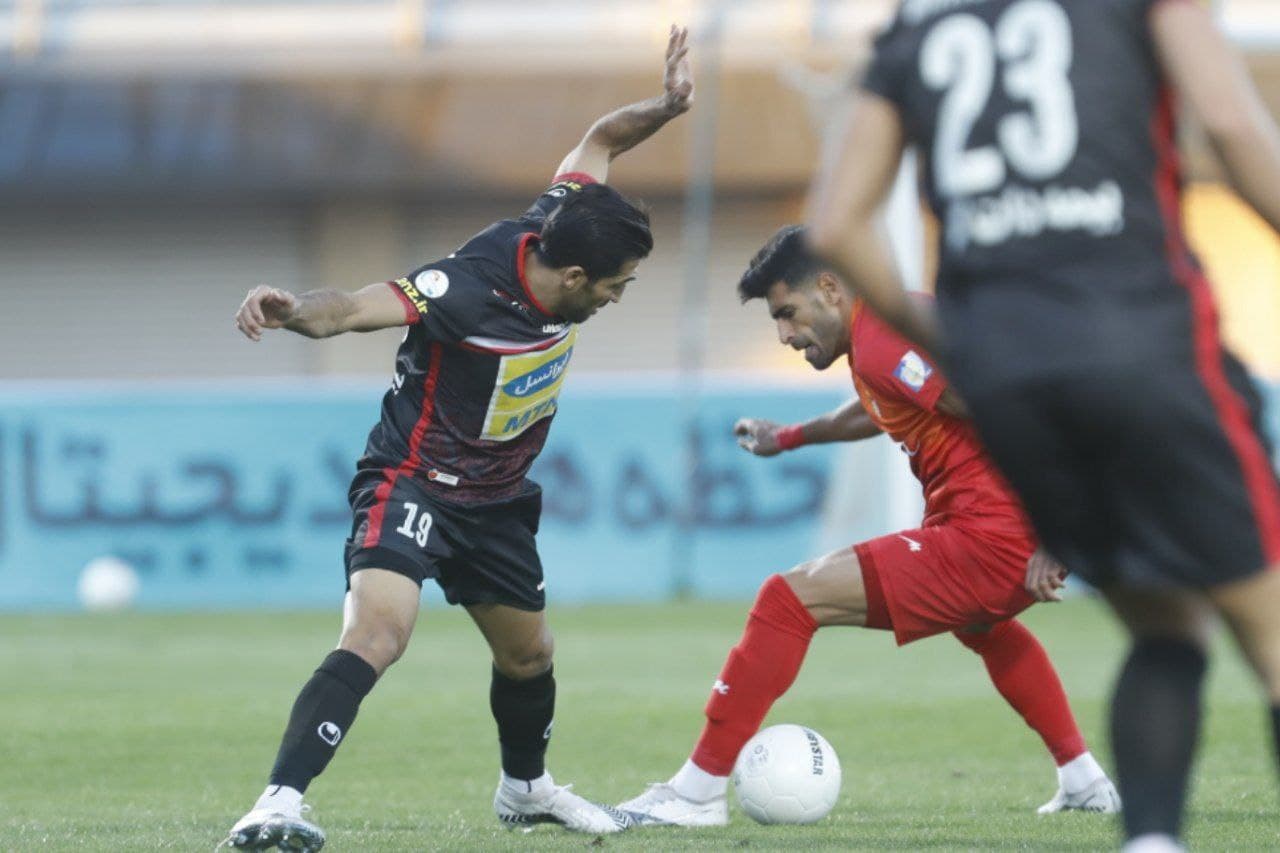 پخش زنده بازی پرسپولیس و فولاد خوزستان امروز دوشنبه 18 بهمن 1400