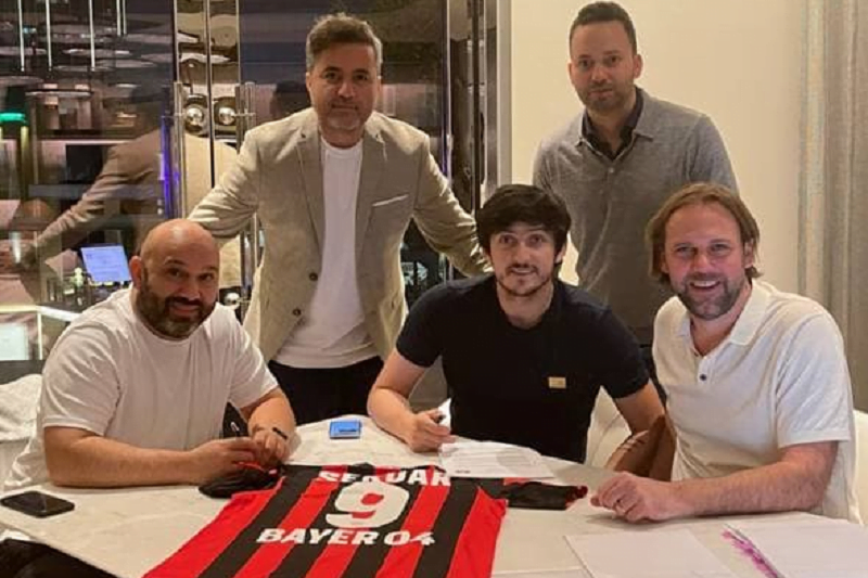 سردار آزمون به بایرلورکوزن پیوست