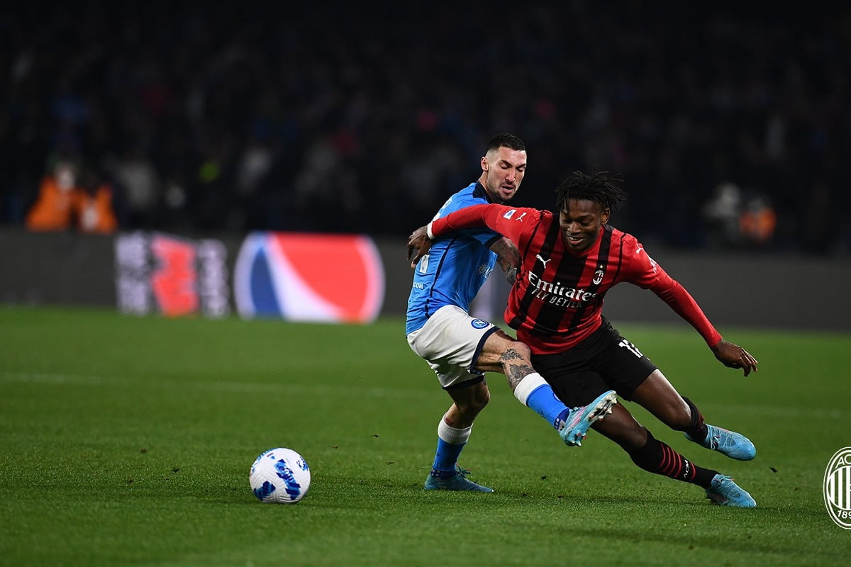 نتیجه بازی میلان و ناپولی| بازگشت آث میلان به صدر جدول سری آ