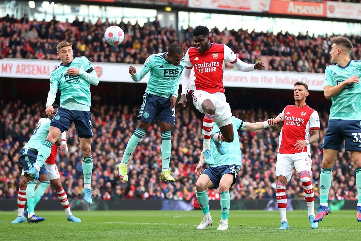 پخش زنده بازی آرسنال و لسترسیتی امشب یکشنبه 22 اسفند 1400