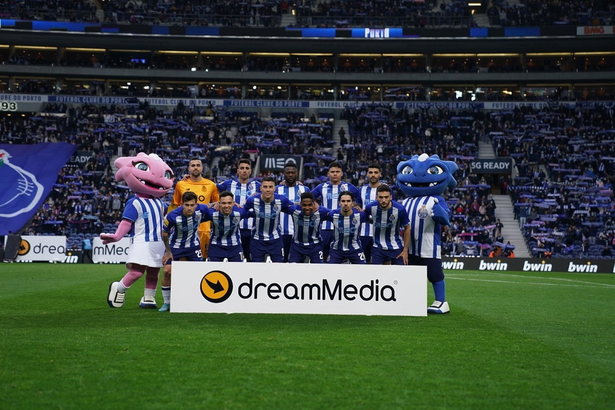 پخش زنده بازی پورتو و توندلا امشب یکشنبه 22 اسفند 1400