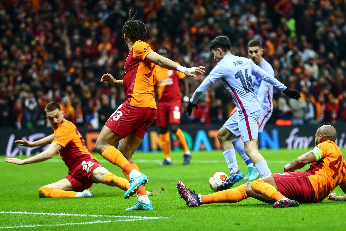 نتیجه بازی بارسلونا و گالاتاسرای| صعود بارسا به یک چهارم نهایی لیگ اروپا