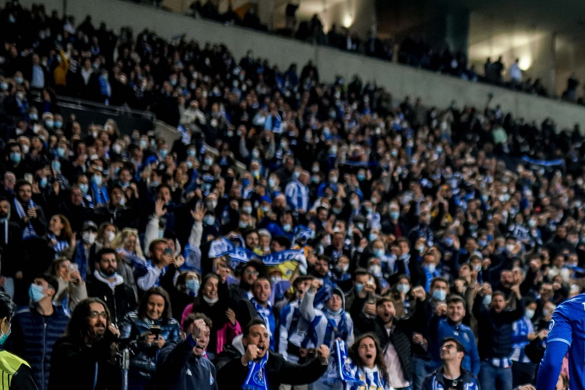 خشم هواداران پورتو از نیمکت نشینی مهدی طارمی + واکنش ها