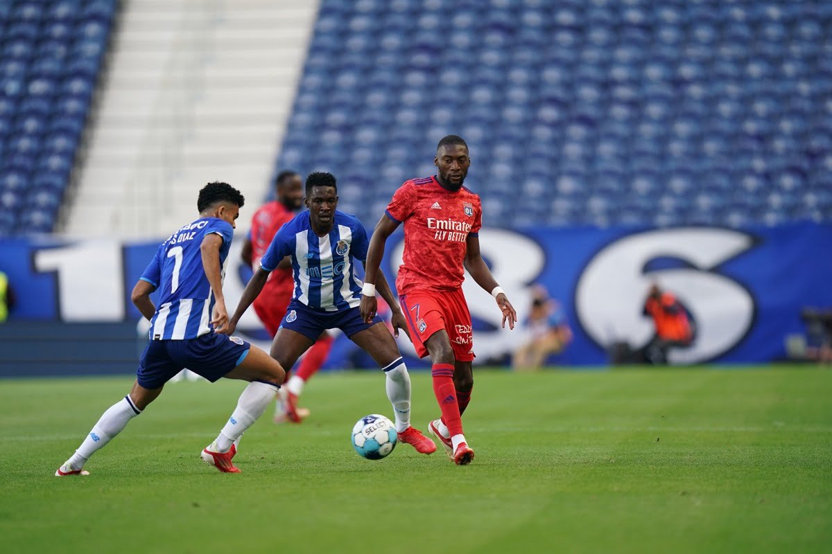 پخش زنده بازی پورتو و لیون امشب شنبه 9 مرداد 1400