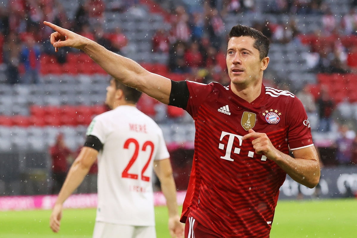 پخش زنده بازی بایرن مونیخ و کلن امشب یکشنبه 31 مرداد 1400