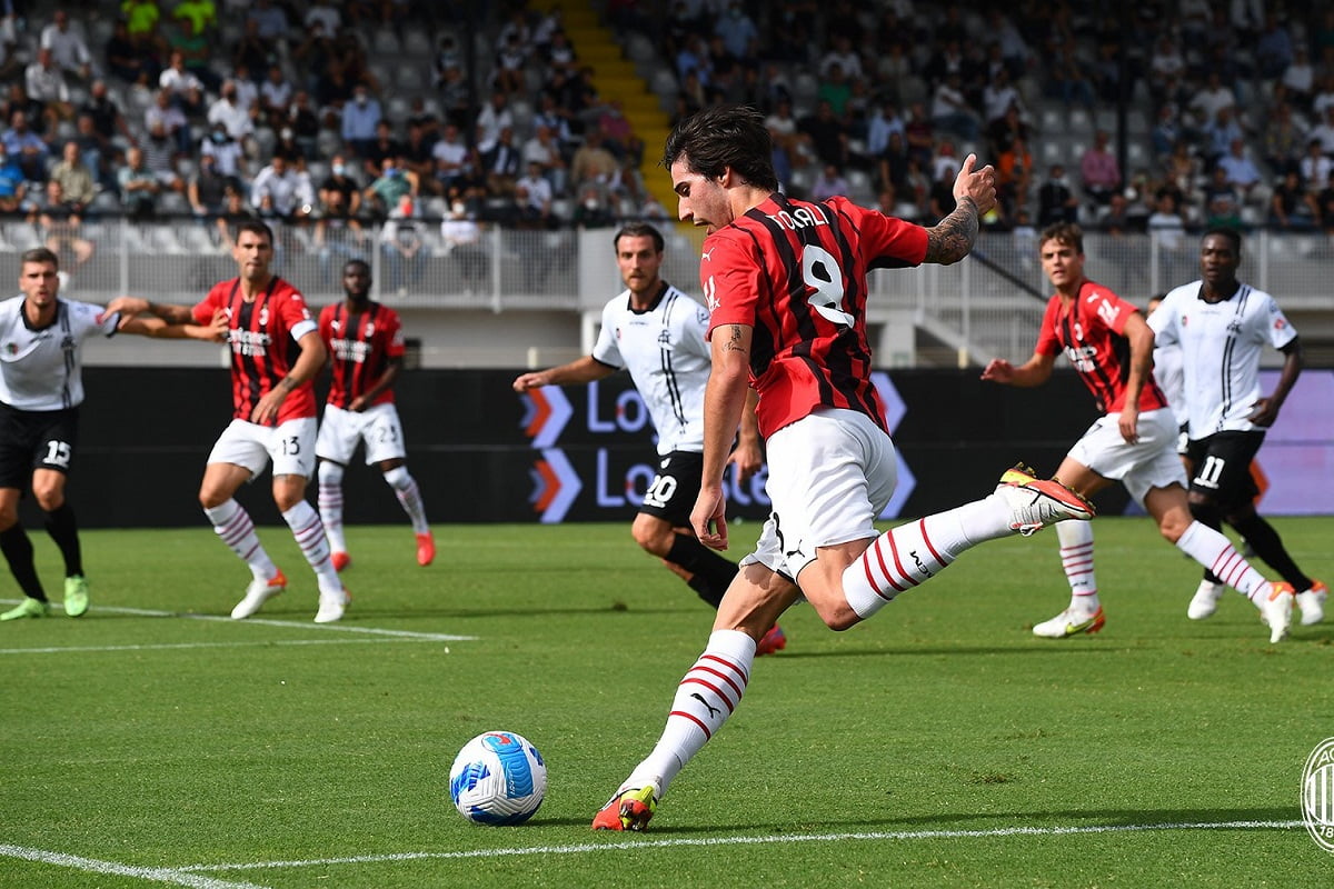 نتیجه بازی میلان و اسپتزیا| پیروزی آث میلان با گلزنی مالدینی