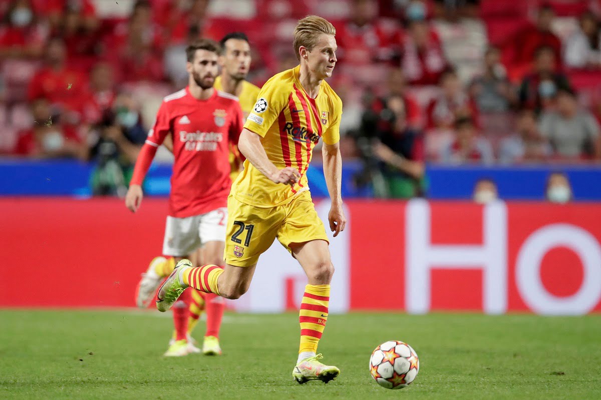 پخش زنده بازی بارسلونا و بنفیکا امشب چهارشنبه 7 مهر 1400