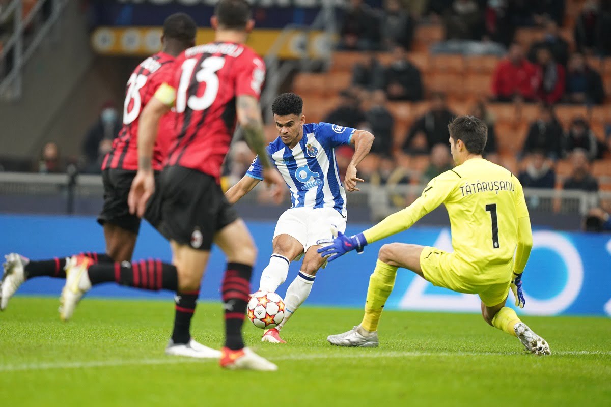 پخش زنده بازی میلان و پورتو امشب چهارشنبه 12 آبان 1400