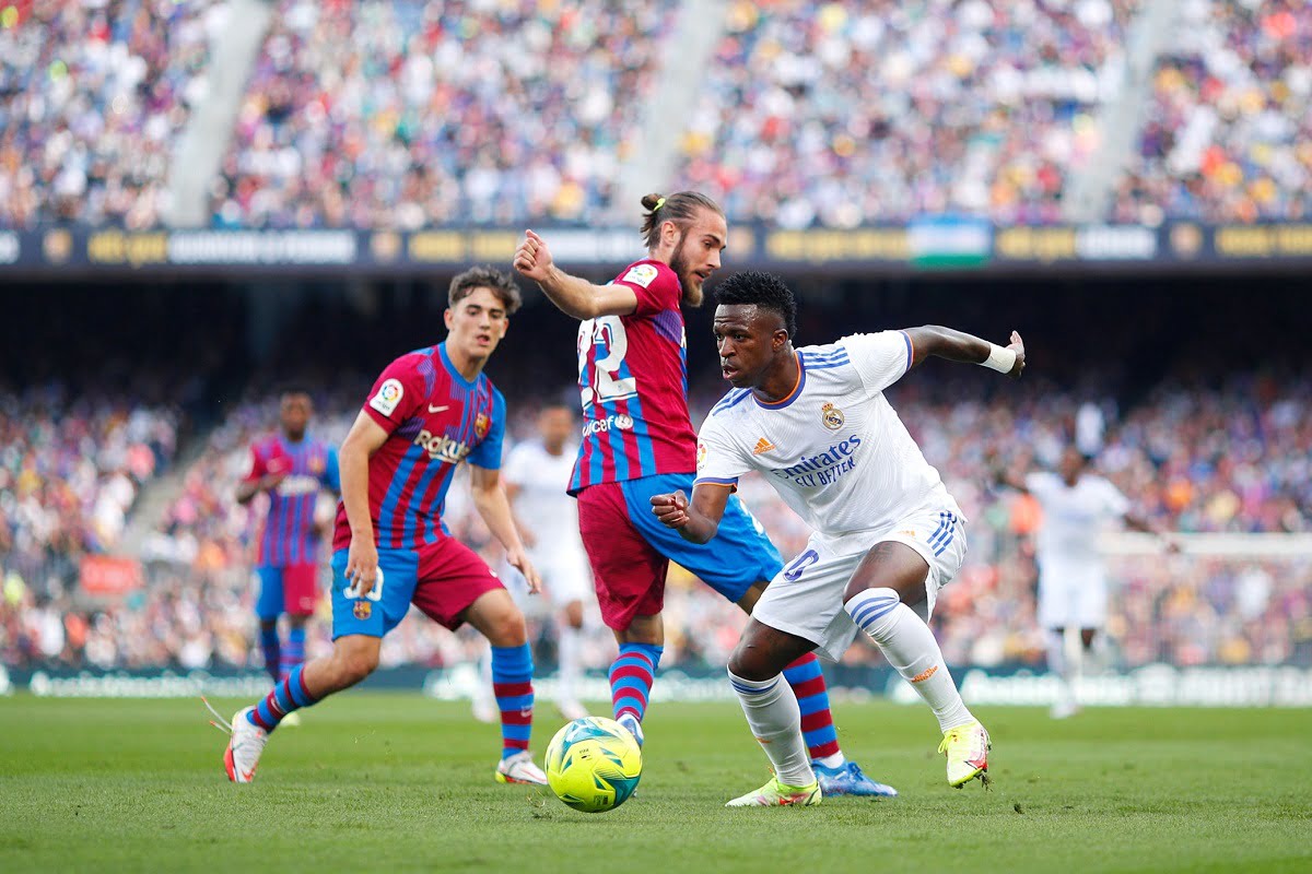 پخش زنده بازی بارسلونا و رئال مادرید (ال کلاسیکو 2021) امروز یکشنبه 2 آبان 1400