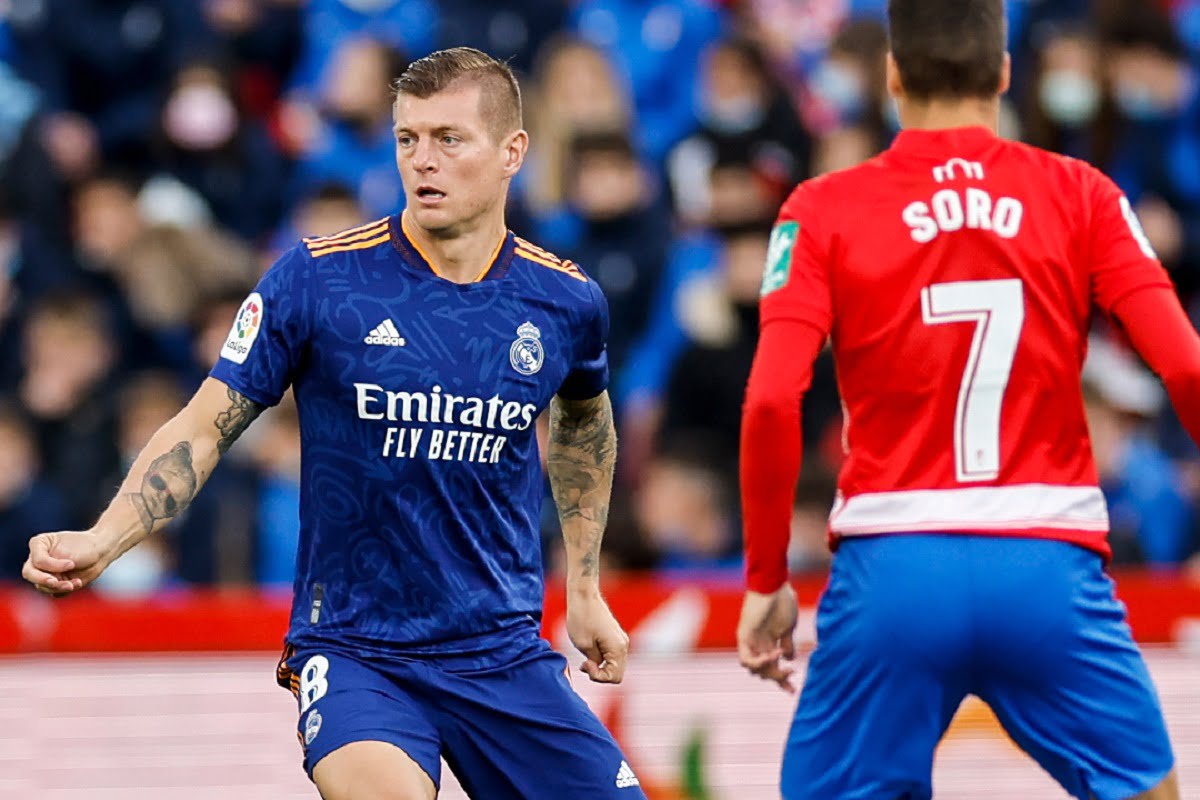 نتیجه بازی رئال مادرید و گرانادا| صدرنشینی رئال در لالیگا