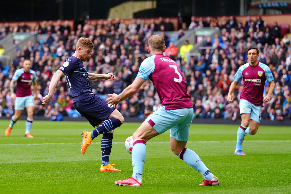 نتیجه بازی منچسترسیتی و برنلی| بازگشت سیتیزن ها به صدر جدول