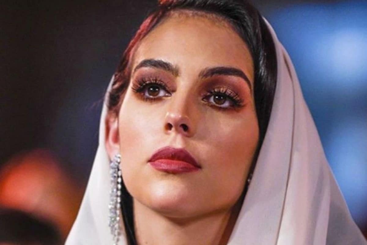 نظر عجیب جورجینا رودریگز درباره حجاب در عربستان سعودی؛ همسر رونالدو تحت فشار است؟