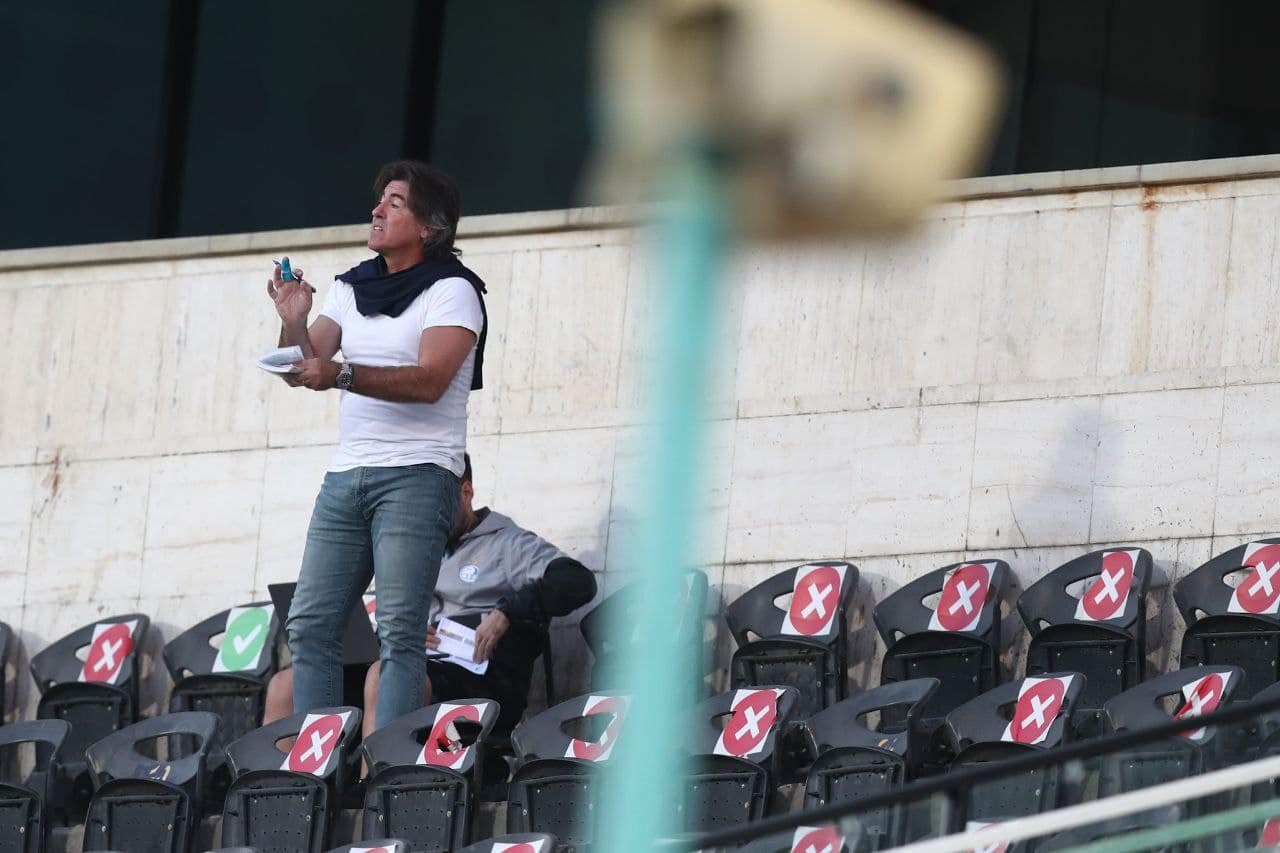 عکس| ساپینتو مشکل روانی دارد؛ سرمربی استقلال بی ادب و دیوانه است!