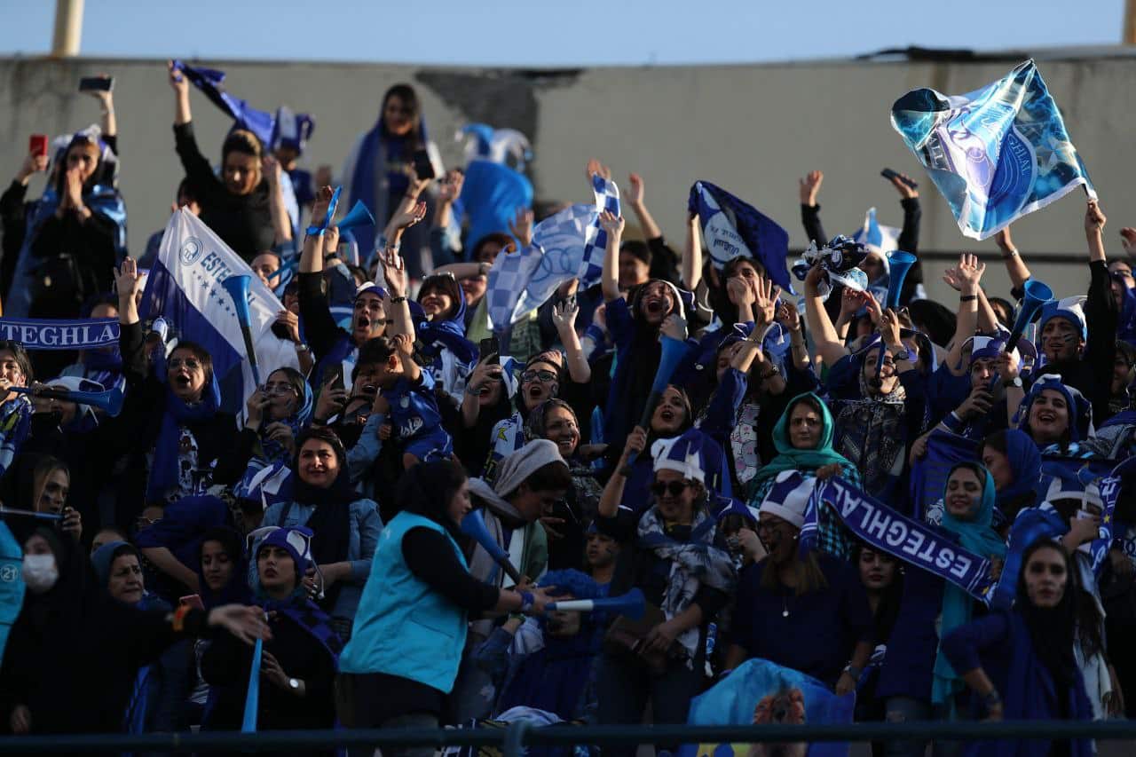 بلیت فروشی بازی استقلال و نفت مسجدسلیمان؛ بانوان اجازه حضور ندارند