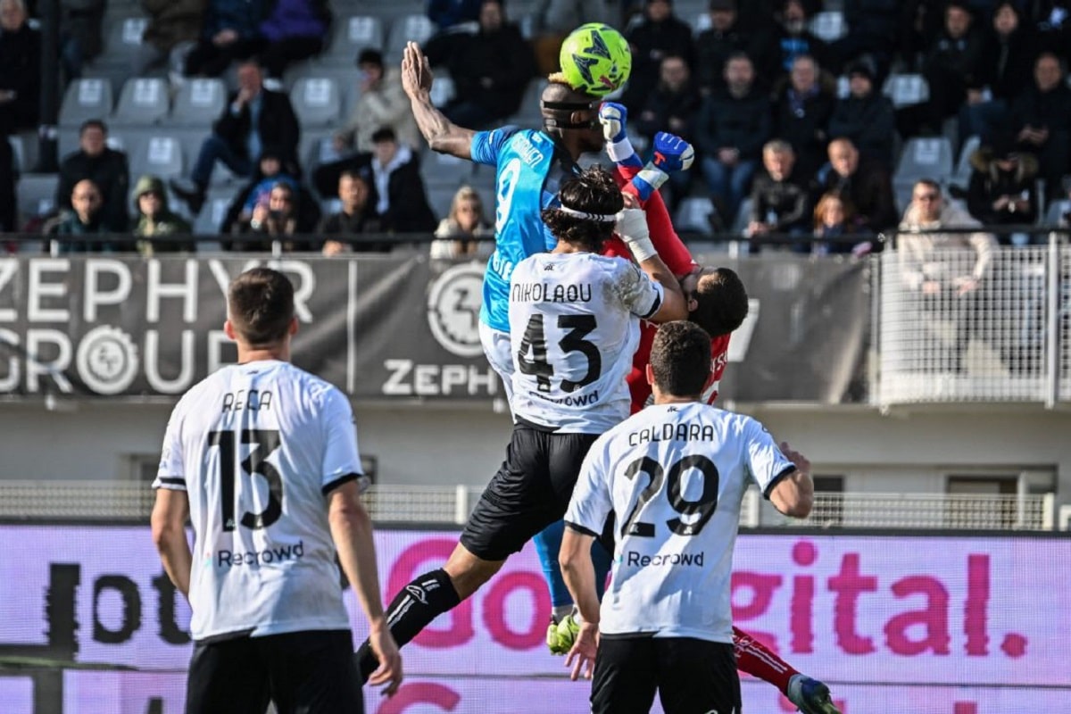 عکس| رکورد پرش رونالدو شکسته شد