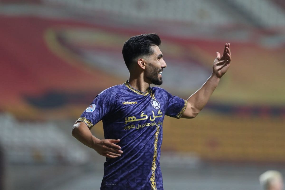 رضا شکاری عذرخواهی کرد؛ «فعلا» مجبور نیستی فوتبال بازی کنی!