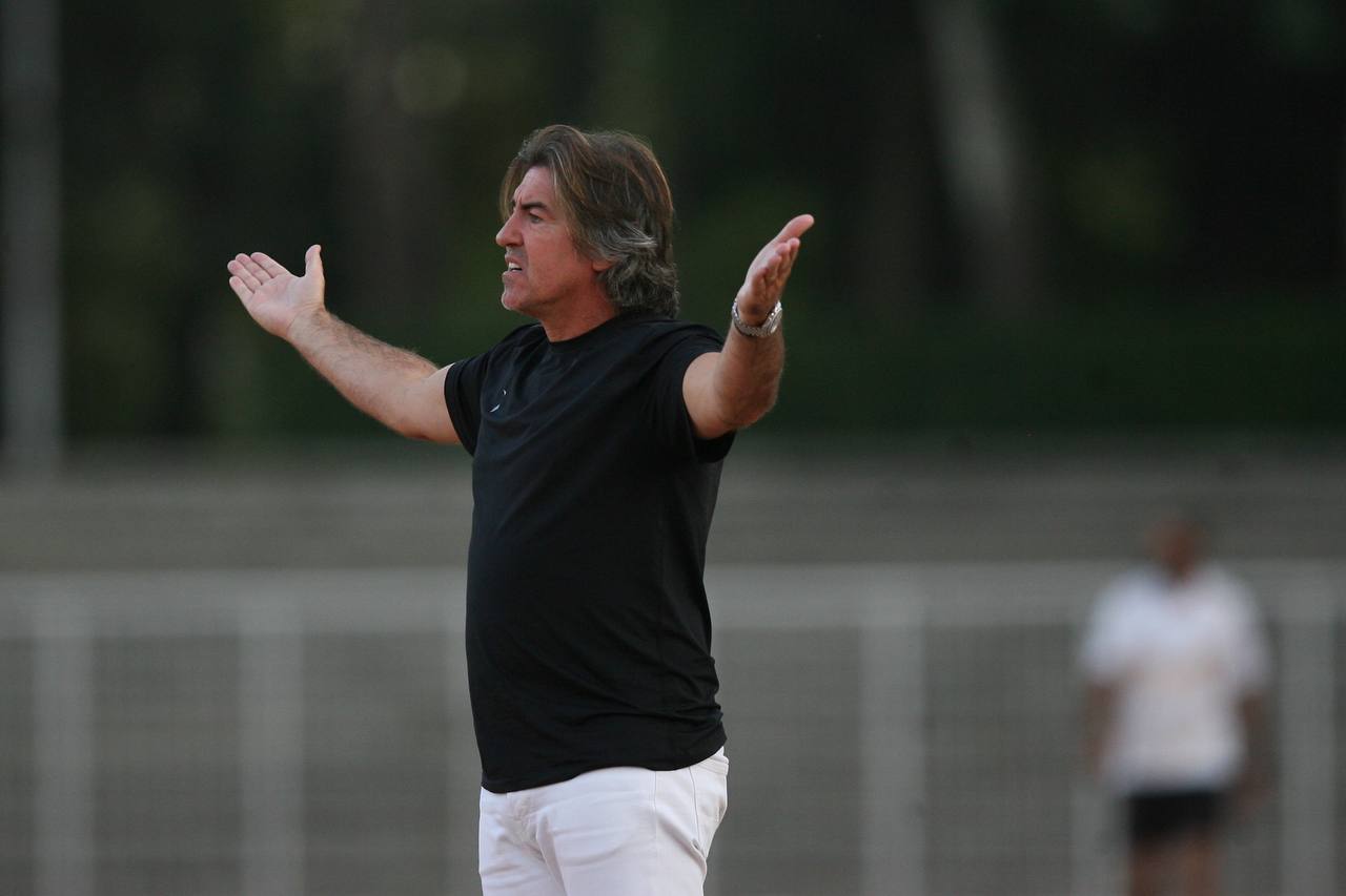 محرومیت دوباره ریکاردو ساپینتو؛ سرمربی استقلال به علت توهین به جامعه فوتبال 4 جلسه محروم شد