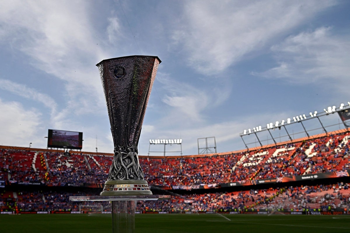 قرعه کشی لیگ اروپا؛ برنامه کامل بازی های مرحله یک هشتم نهایی 2023-2022