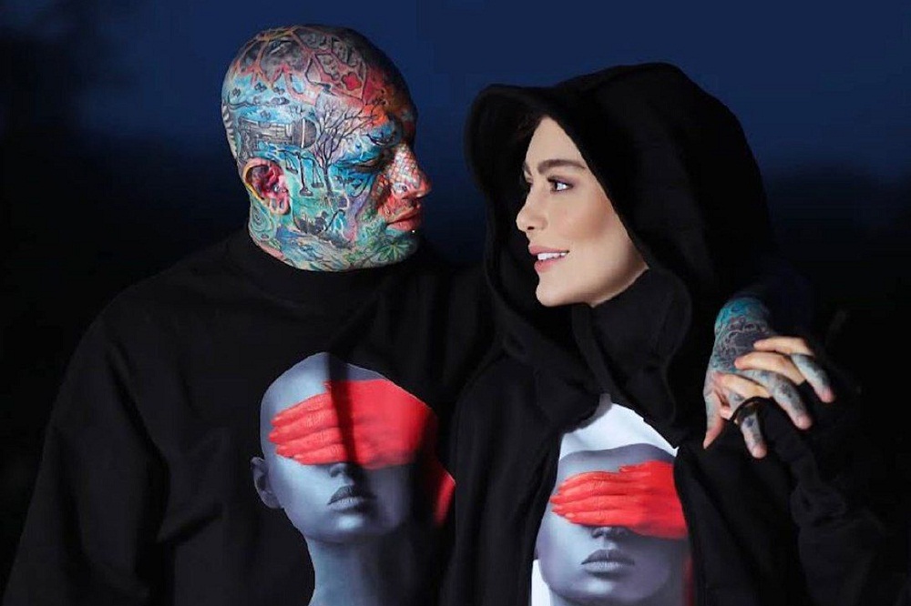 فیلم| سحر قریشی و مادرش در کنسرت امیر تتلو