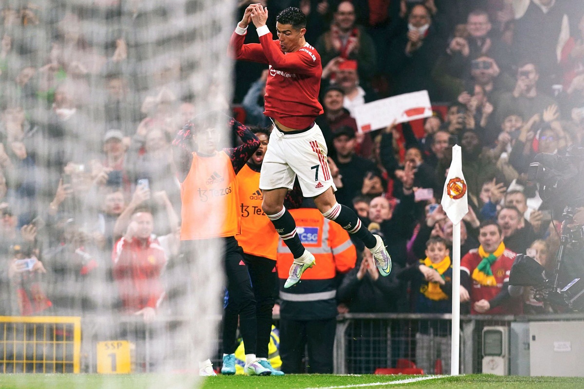 پخش زنده بازی منچستریونایتد و برنتفورد امشب دوشنبه 12 اردیبهشت 1401