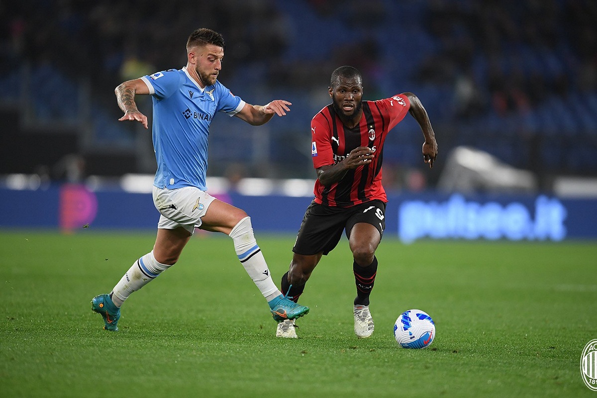 نتیجه بازی میلان و لاتزیو| بازگشت آث میلان به صدر جدول سری آ